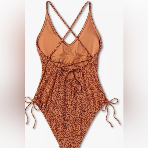 NEW Shade and Shore Women's Side-Tie Plunge One Piece Swimsuit Medium (8-10) - Picture 7 of 9